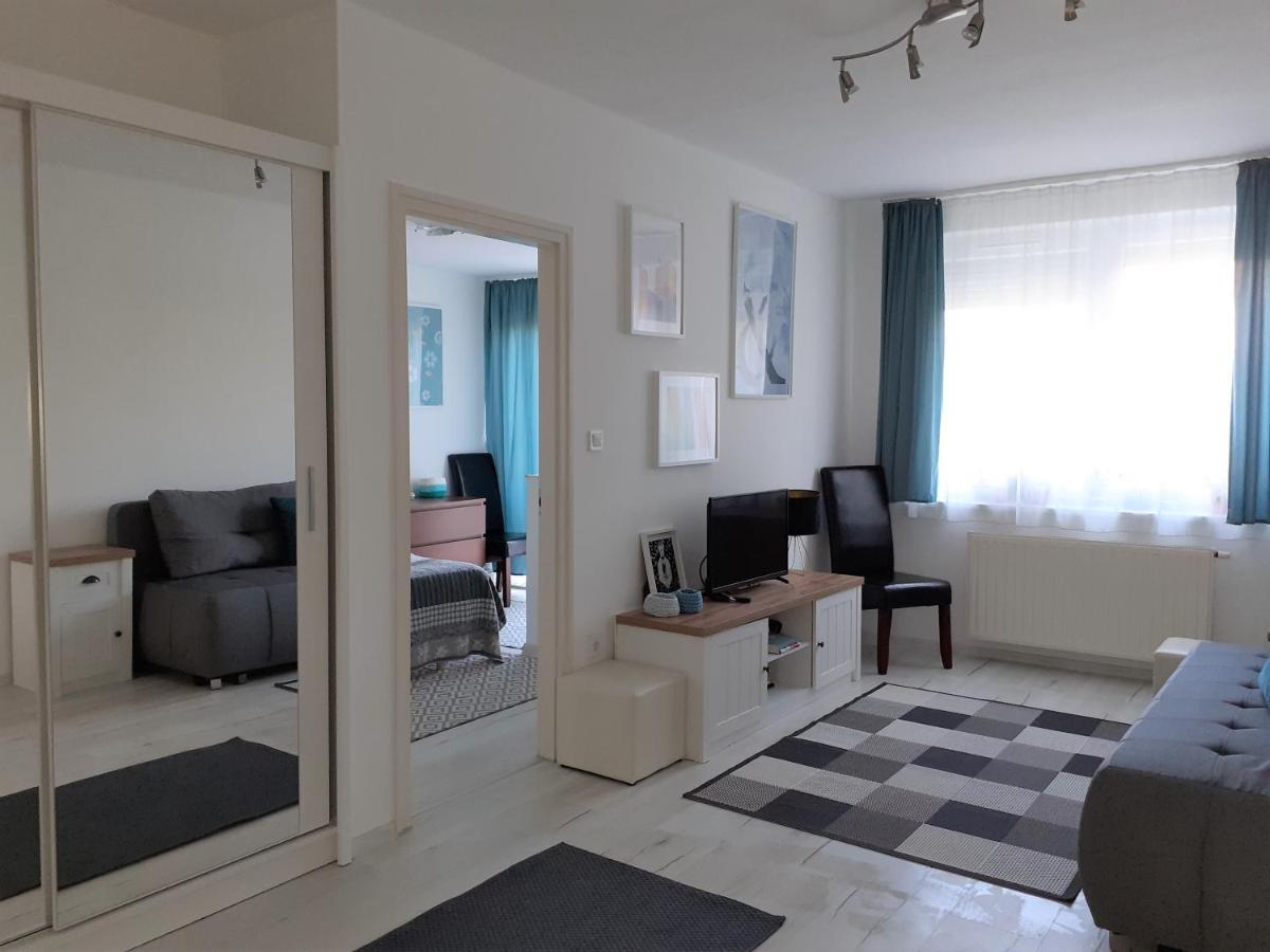 Nelli Apartman Apartamento Keszthely Exterior foto